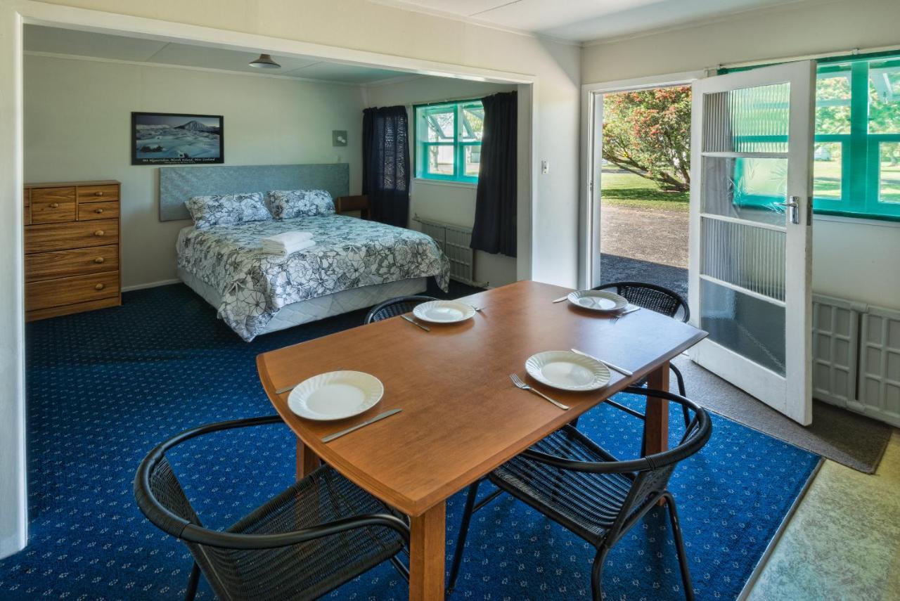 Oasis Motel & Holiday Park Turangi Extérieur photo